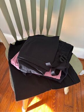 Athleta Black  Activewear Legging tops